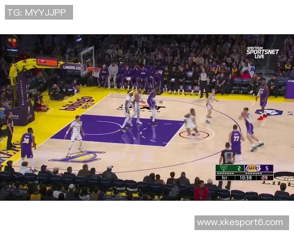 NBA精彩回顾雷霆大胜太阳湖人轻松战胜独行侠快船击败灰熊展现强势表现