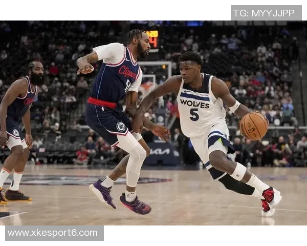 NBA精彩回顾雷霆大胜太阳湖人轻松战胜独行侠快船击败灰熊展现强势表现