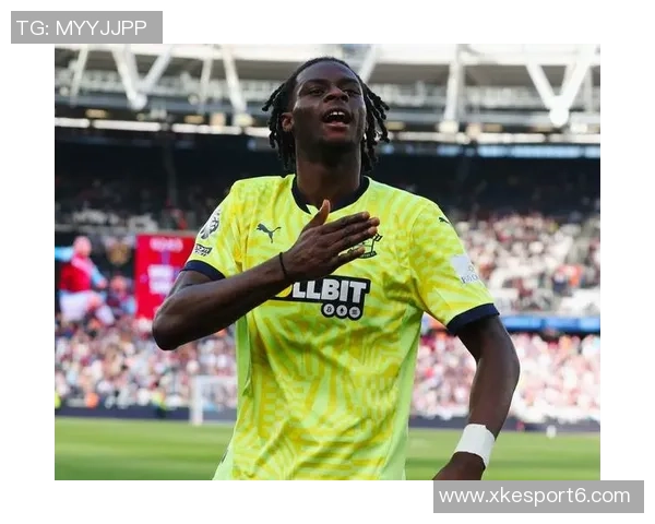 朗斯主帅盛赞乌多尔表现出色期待入选法国队